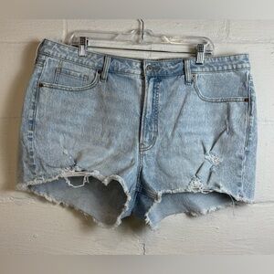 Old Navy Plus Size Lightwash Casual Distressed Denim High-Rise Shorts Size 18